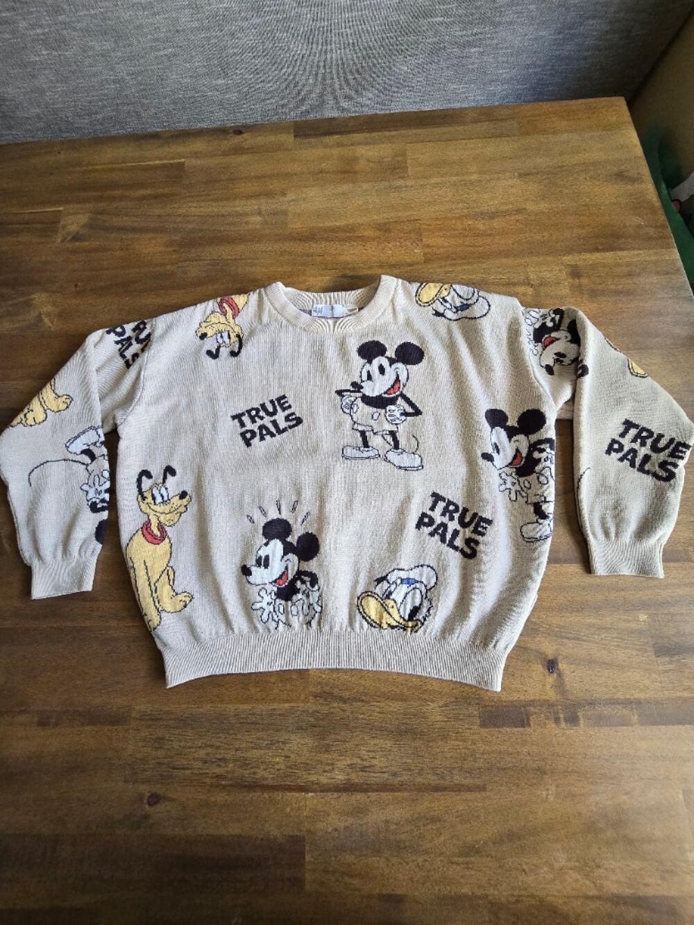 H&M Boys Disney Mickey Mouse And Friends Sweatshirt Beige Size 12/14 Pre-Owned